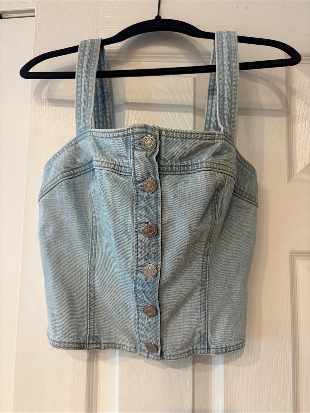 Levi’s Blue Denim Button-Front Crop Tank Top